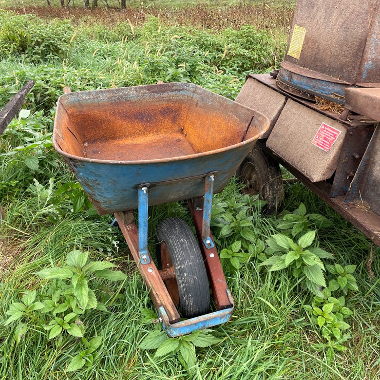 #8138 • Wheelbarrow