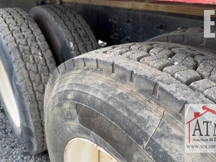 2000-mack-rd690s-image-7