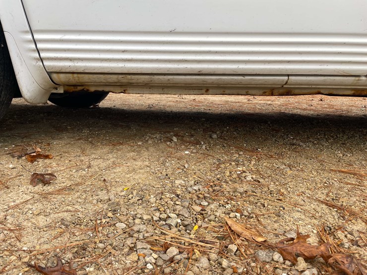 1999-chrysler-town-&-country-image-47