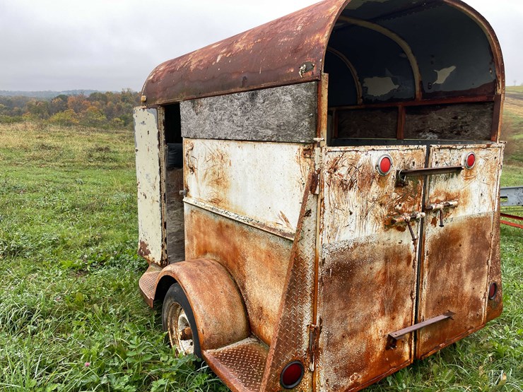 #8038-•-single-axle-horse-trailer-(no-title)-image-7