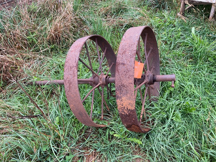 #9619-•-(2)-vintage-steel-wheels-image-4