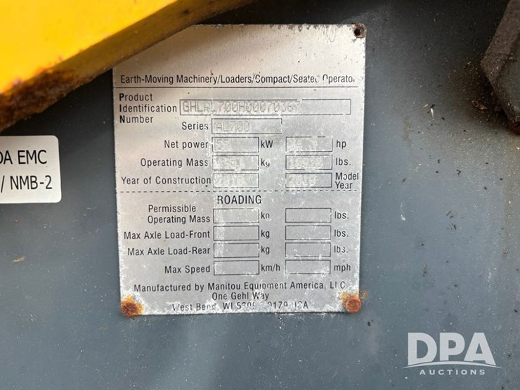 2018-gehl-750-image-39