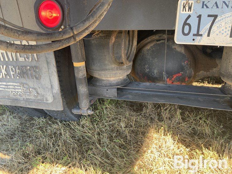 1992-ford-l-image-17