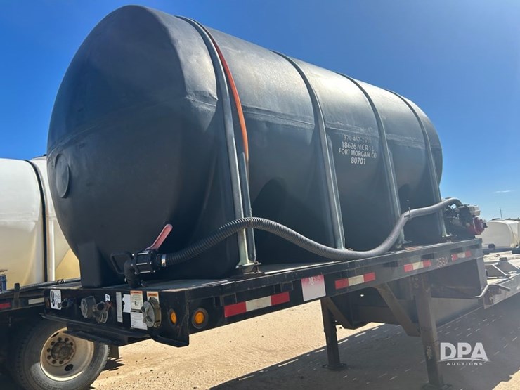 2012-neville-trailer-image-2