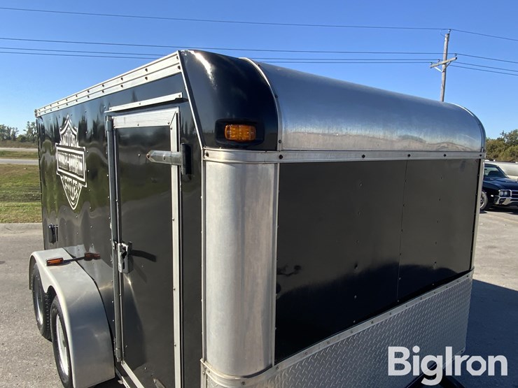 2005-united-expressline-image-14