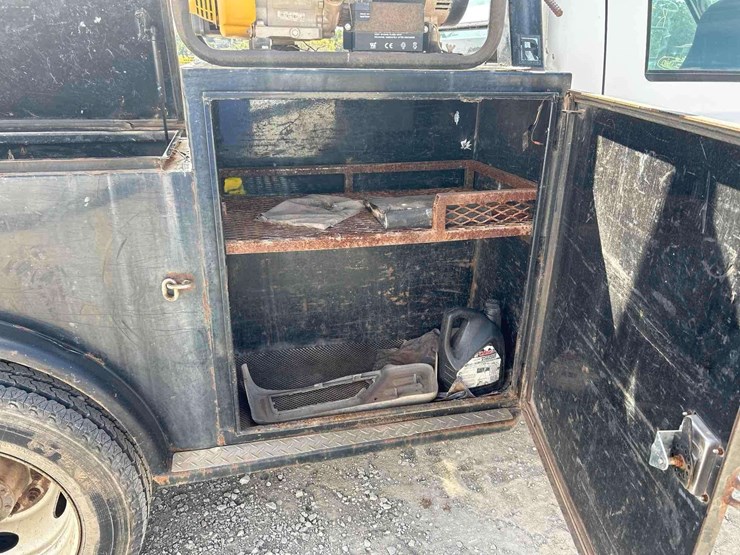 2008-ford-f450-image-25