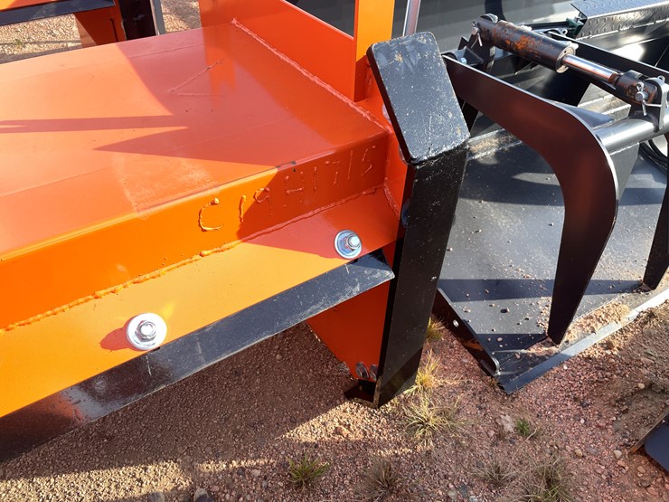 #4055-•-10'-hd-snow-pusher-attachment-image-9