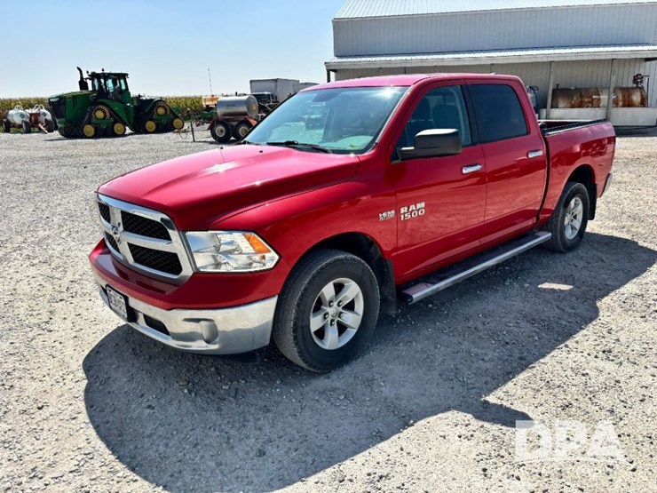 2017-ram-1500-slt-image-14