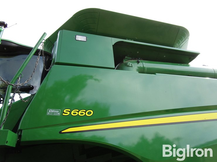 2013-john-deere-s660-image-11