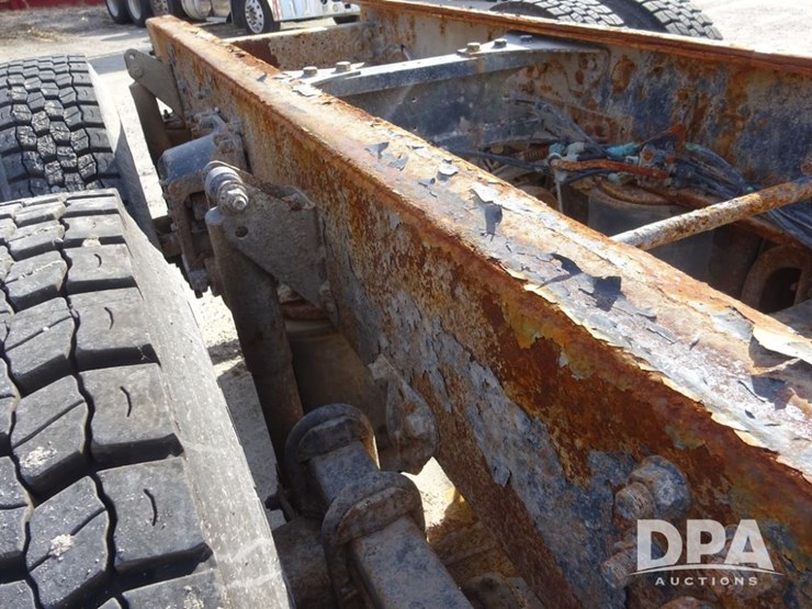 2005-mack-vision-truck-(pz13989,-unit-266)-image-67