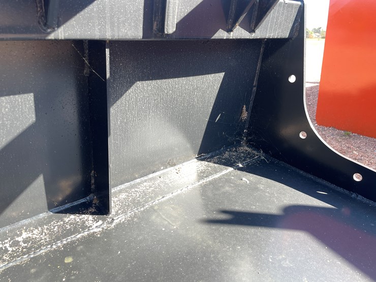 #4083-•-84"-smooth-faced-grapple-bucket-attachment-image-17