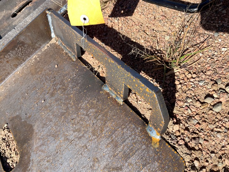 #4122-•-universal-adaptor-plate-image-4