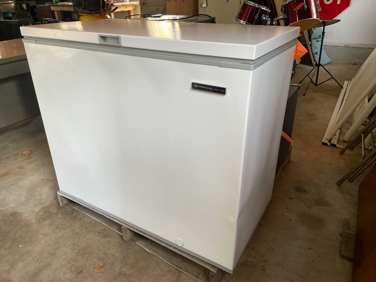 #6619-•-chest-freezer-image-1