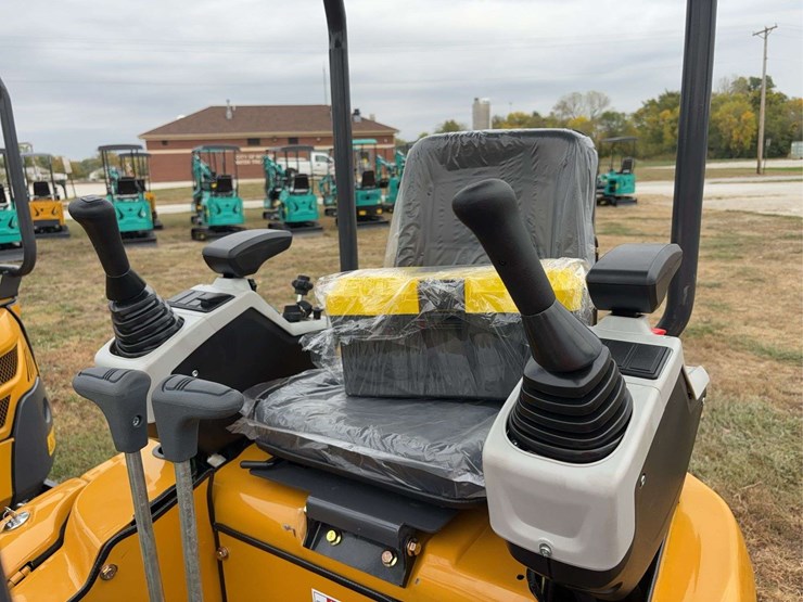 mini-excavator-qk18z-image-18