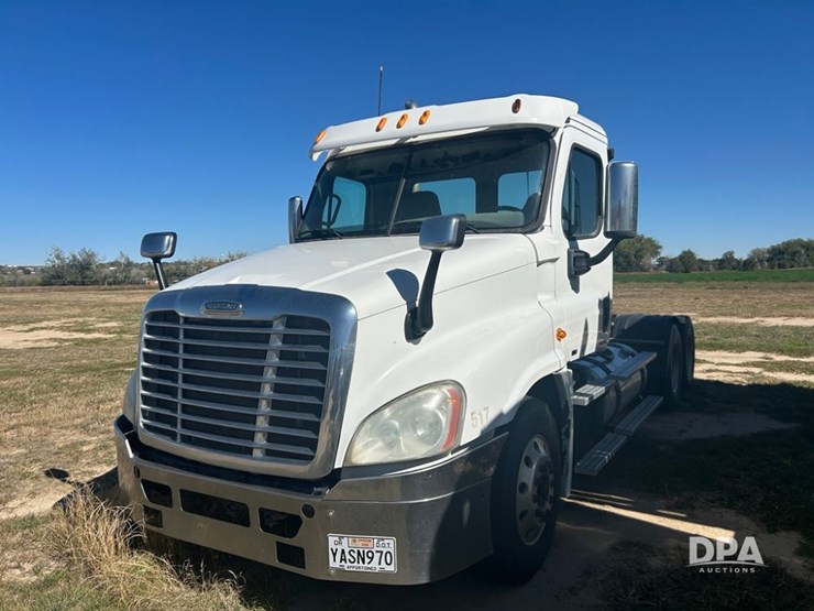 2012-freightliner-cascadia-truck-(cp1182-unit-517)-image-46