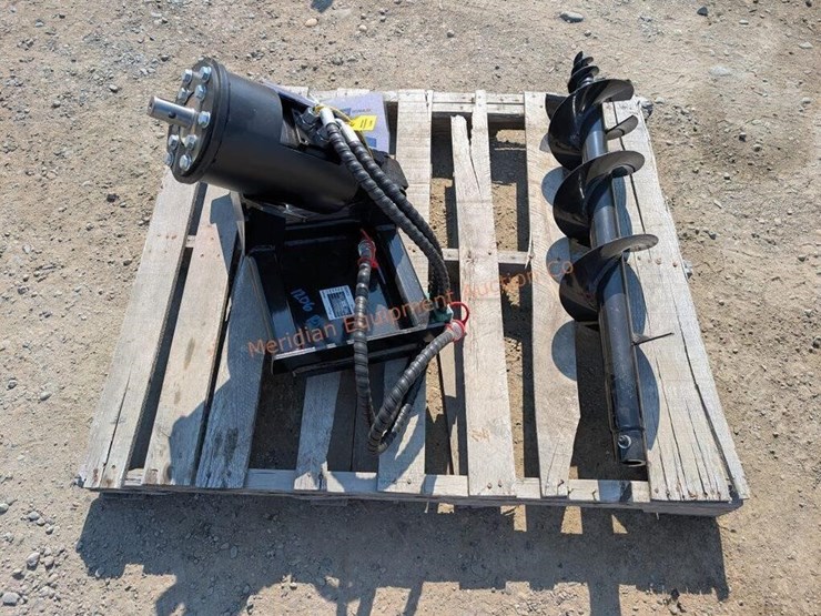 ir-mini-skid-steer-hyd-auger-image-6