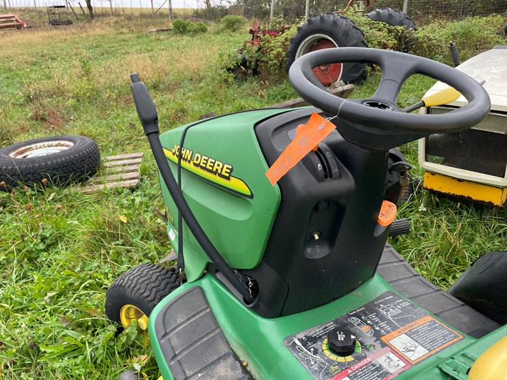 john-deere-lt133-image-12