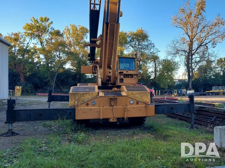 1984-grove-rt740-image-3