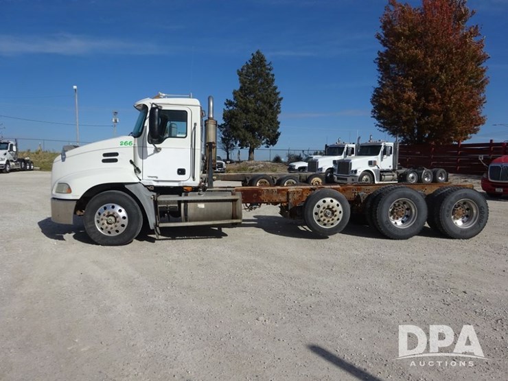 2005-mack-vision-truck-(pz13989,-unit-266)-image-35