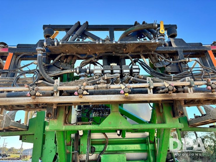 2013-john-deere-4830-image-99