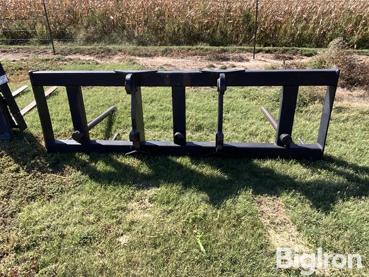 dymax-wheel-loader-spear-bale-fork-image-6