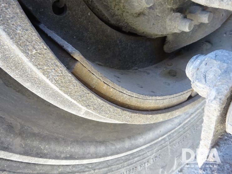 2016-freightliner-coronado-day-cab-glider-truck-(pz13983,-unit-716)-image-65