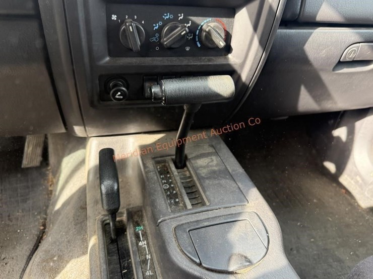 2001-jeep-cherokee-image-26