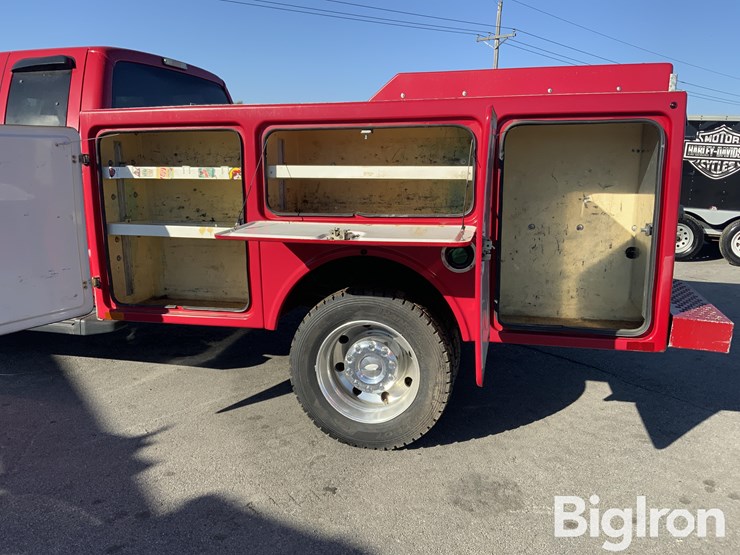 2010-ford-f550-xlt-image-17