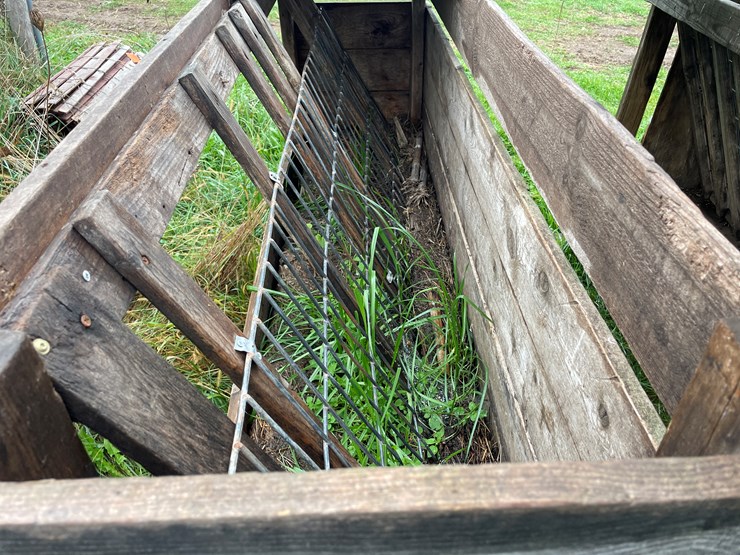 #9617-•-(3)-feeders-image-19