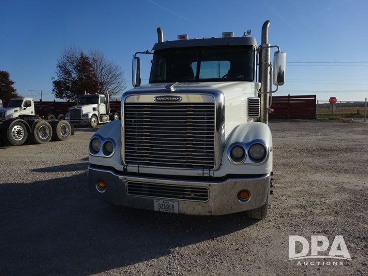 2018-freightliner-coronado-day-cab-glider-truck-(pz13996,-unit-773)-image-4