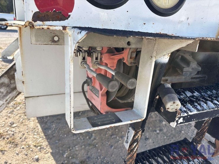 2013-international-workstar-7400-image-35