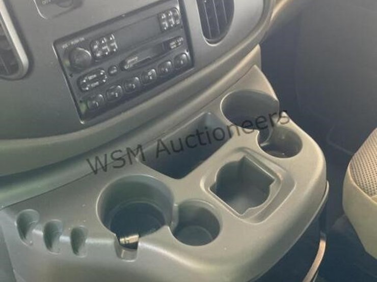 2003-ford-e350-image-21