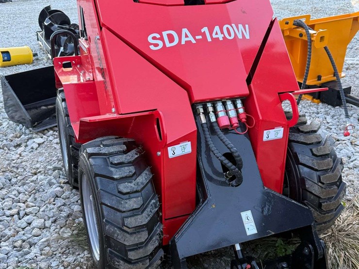 agt-sda-140w-mini-wheel-loader-image-7