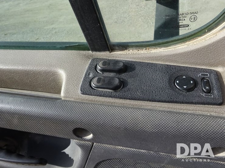 2018-freightliner-cascadia-day-cab-truck-(pz13986,-unit-405)-image-78