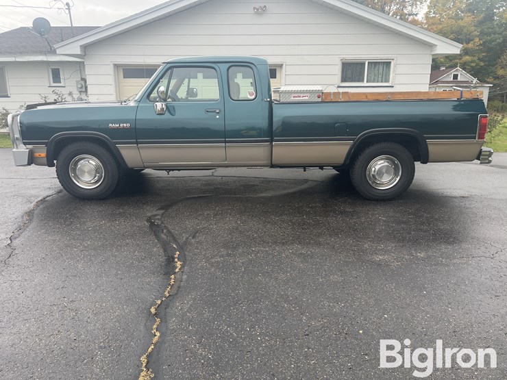 1993-dodge-ram-250-image-8