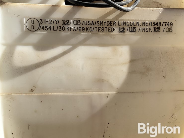 syngenta-454l/120-gallon-liquid-fertilizer-shuttles-w/pump-image-11