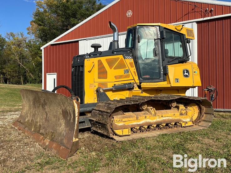 2016-deere-700k-lgp-image-1