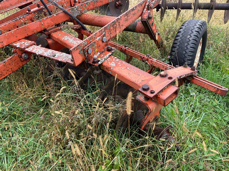 #8112-•-disc-image-17