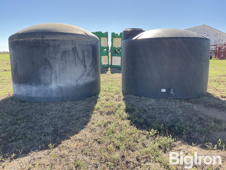 1550-gallon-liquid-fertilizer-poly-tanks-image-4