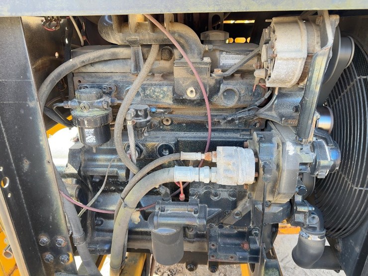 2002-woodsman-15xtreme-tow-behind-wood-chipper-image-12