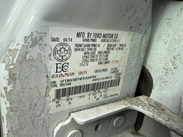 2015-ford-f350-xlt-image-43