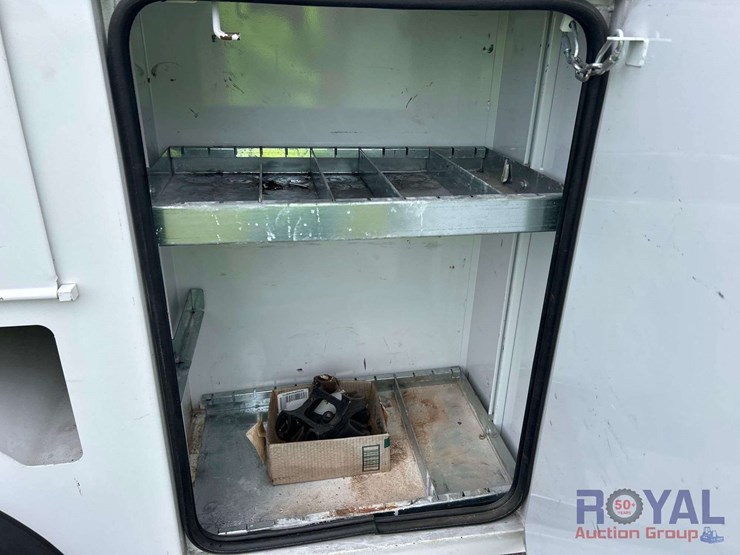 2018-ford-f550-image-31