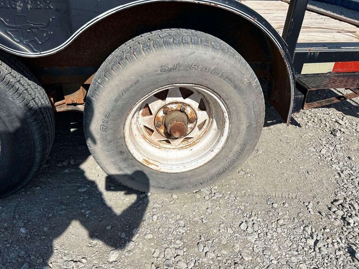 2003-big-tex-10pi-16ft.-t/a-pipe-top-utility-trailer-image-9