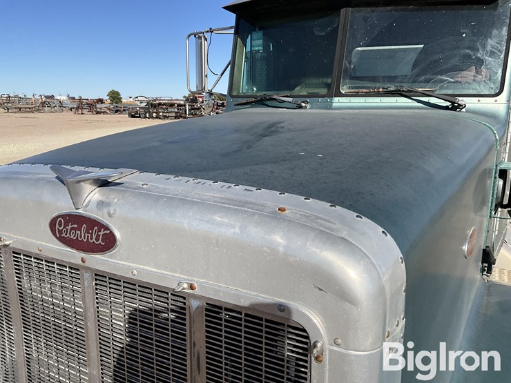 1992-peterbilt-377-image-10
