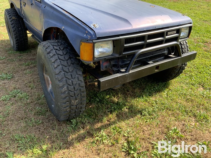 1986-jeep-fc170-image-17