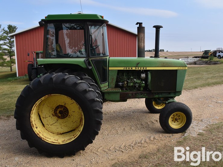 john-deere-4430-image-4