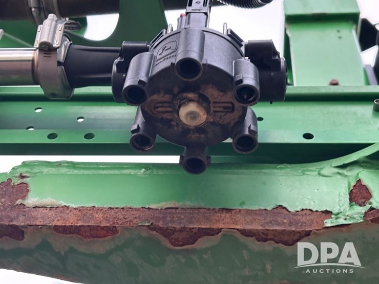 2018-john-deere-r4045-image-54