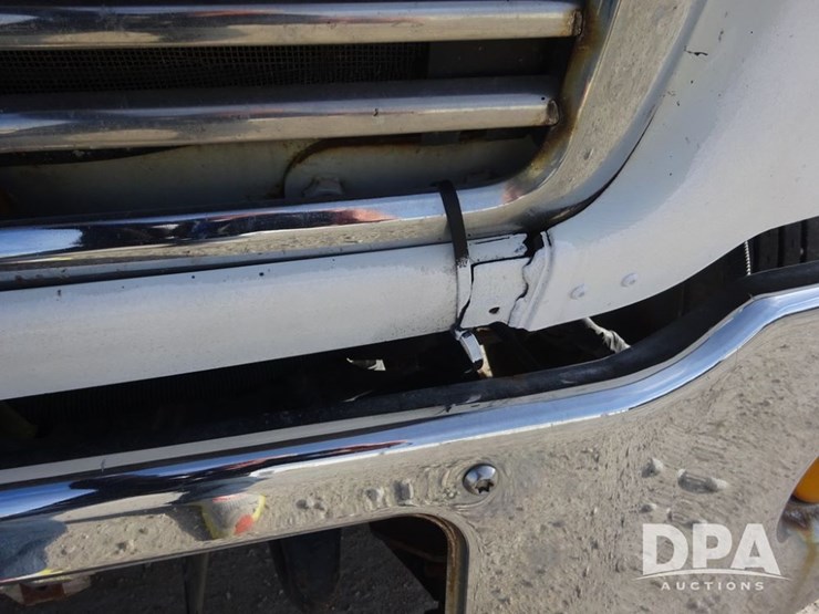 2018-freightliner-coronado-day-cab-glider-truck-(pz13985,-unit-775)-image-79