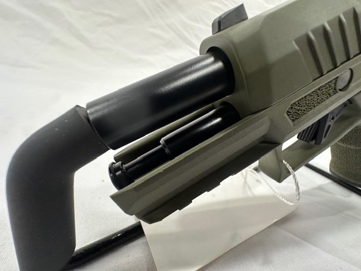 #2025-00062-•-taurus-gx4-pistol-image-40