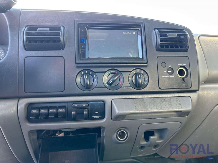 2005-ford-f350-image-19